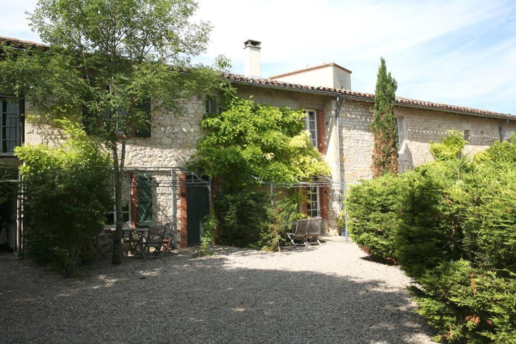 Les Vents Bleus Hotel Donnazac Exterior photo
