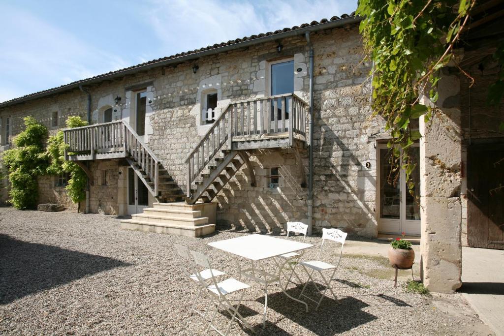 Les Vents Bleus Hotel Donnazac Exterior photo