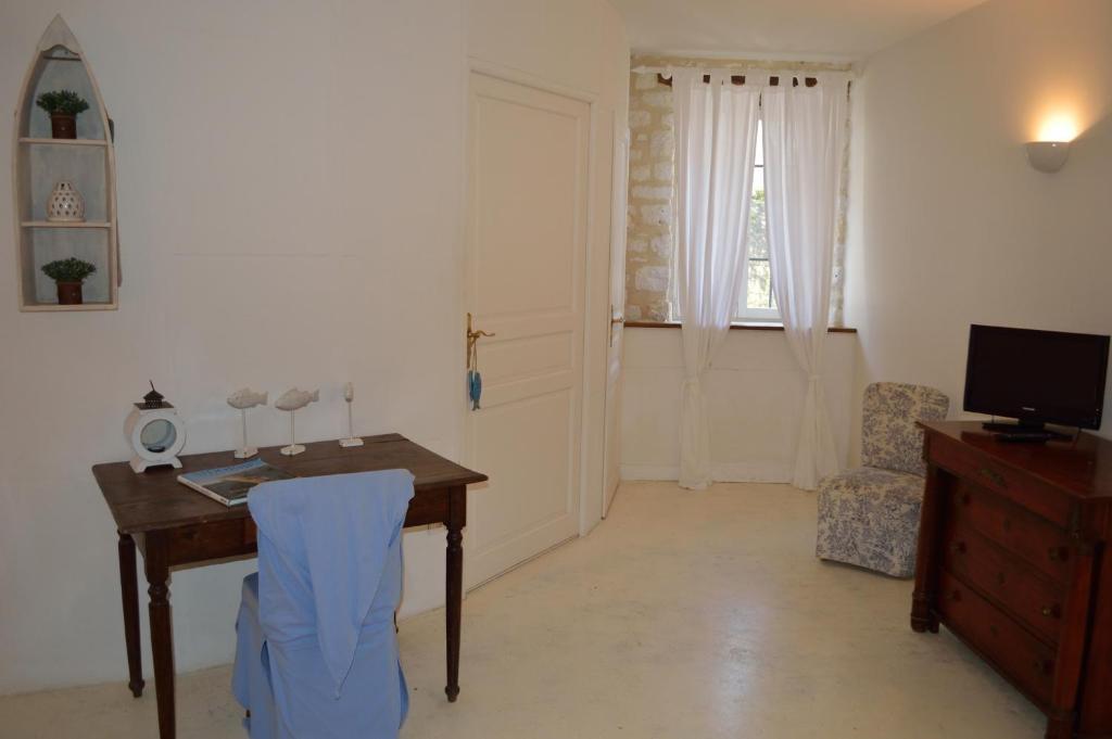 Les Vents Bleus Hotel Donnazac Room photo