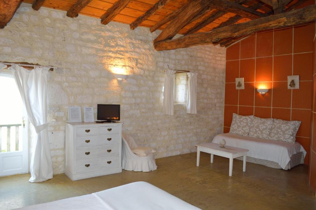Les Vents Bleus Hotel Donnazac Room photo